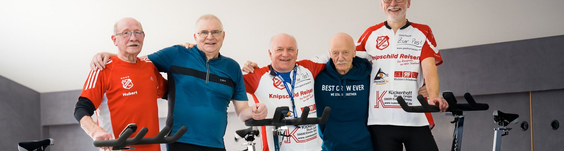 Menschen beim Rehasport
